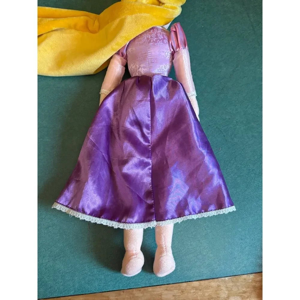 Vintage/Y2K Disney Store Rapunzel Plush Doll